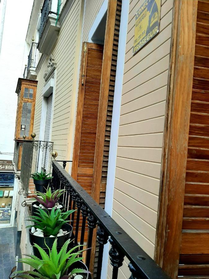 Bohemian & Suites Catedral -Parking เซบีญา ภายนอก รูปภาพ